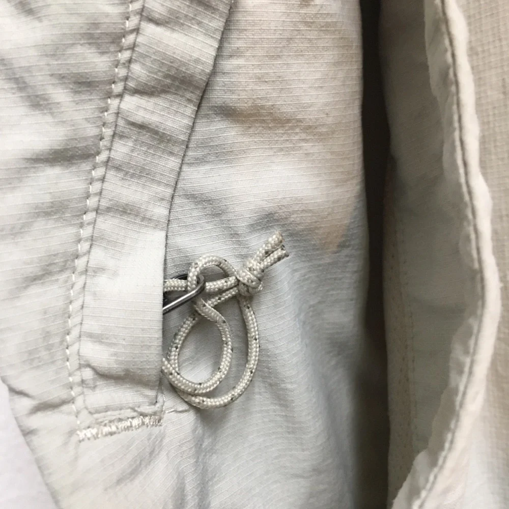 Columbia Titanium Omni Dry Cargo Shorts Medium Tan Packable Outdoors Hiking
